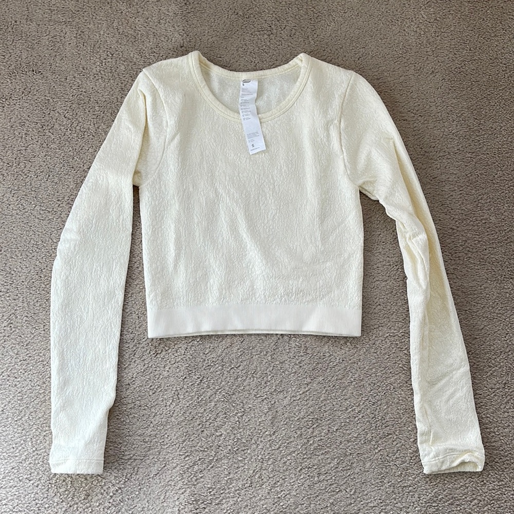 Fabletics off white Long Sleeve Crop Workout top - Size S